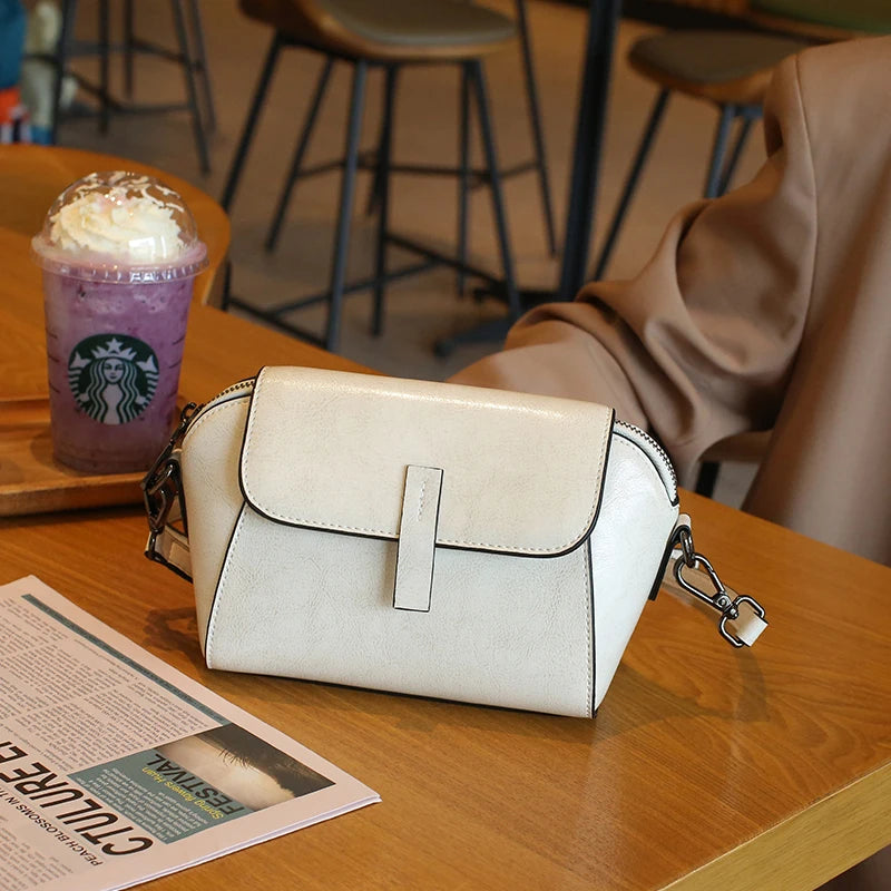 Aurora Class- – Bolso Concha para Mujer de Cuero Genuino, Elegante y Compacto