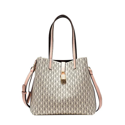 Bella Prestige- Bolso femenino CH de gran capacidad, elegante y versátil.